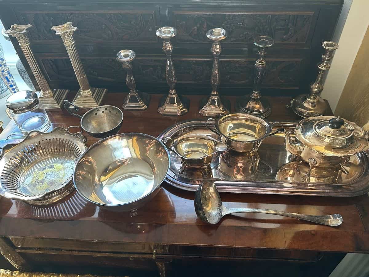 Versilberte Sets und Sammlungen