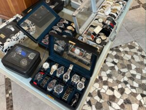 Uhren bewerten lassen Wien – Armbanduhren und Taschenuhren bei ARTHEUM