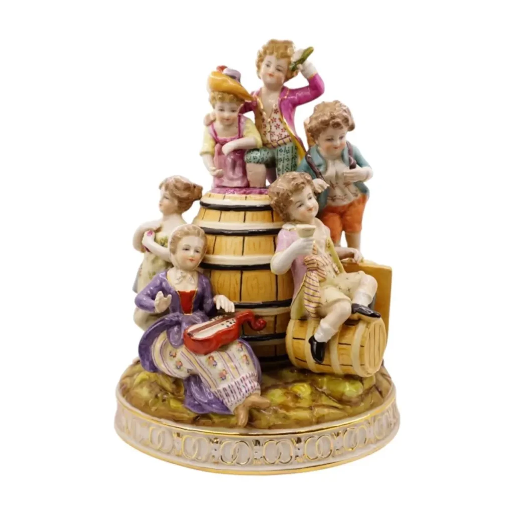 Porzellan Figur Kinder am Weinfass Rokoko Szene mit Krone Z Porzellan 26 cm