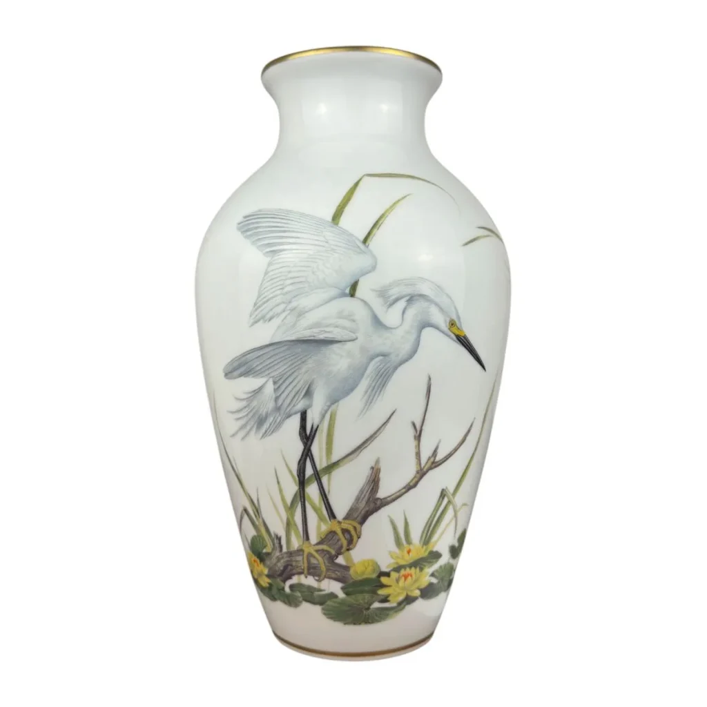Franklin Porcelain „The Marshland Bird Vase“ von Basil Ede – 1981