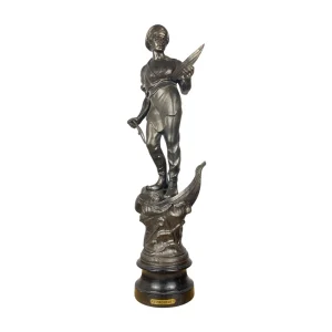 „L’Ingénieur“ große Skulptur eines Ingenieurs mit Schiff – 64 cm